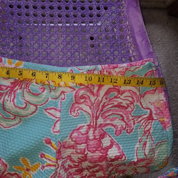 Lilly Pulitzer Short, Side Zip, Size 2. - Picture 4 of 7